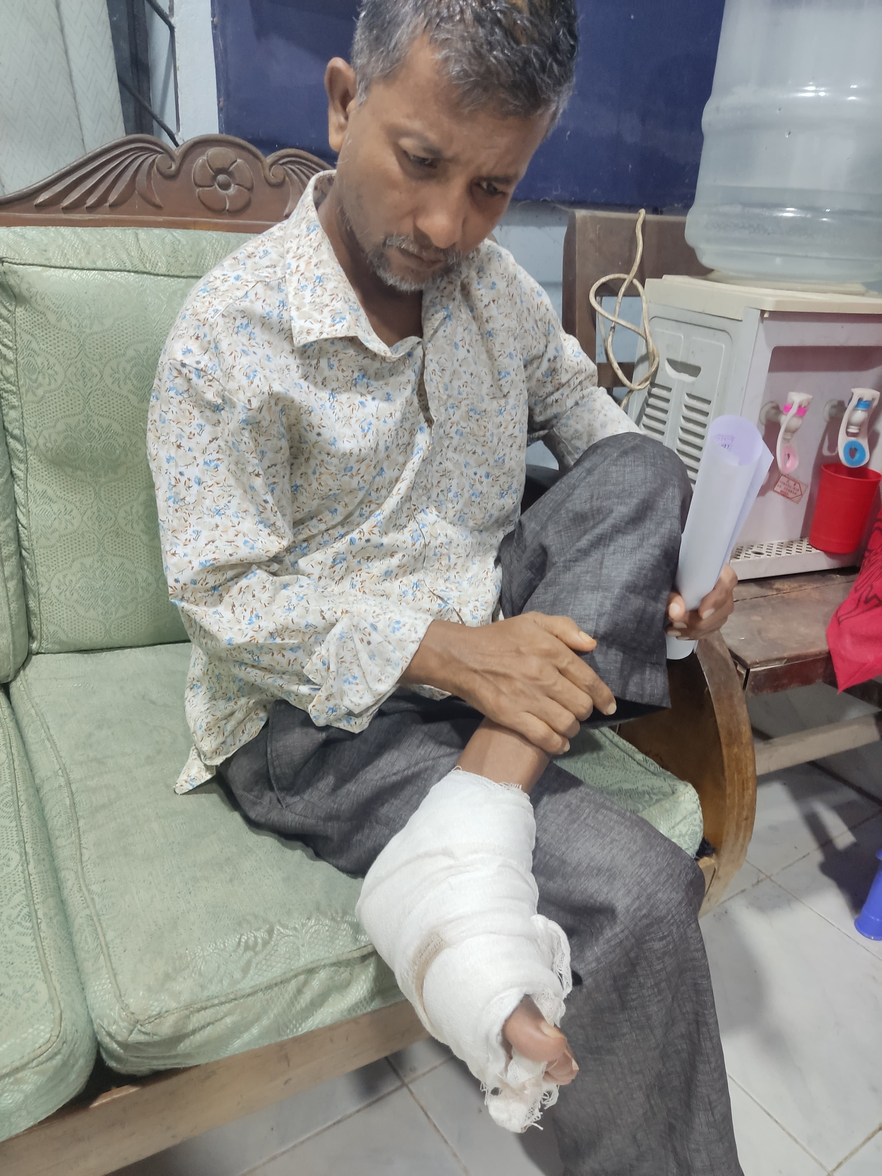 একজন মুমূর্ষু রোগীকে বাঁচাতে এগিয়ে আসুন